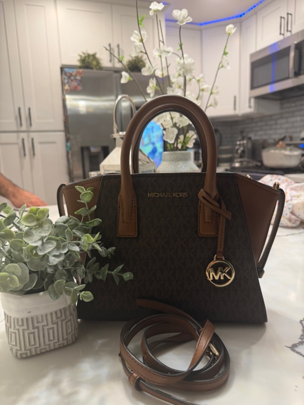 Michael Kors Brown and Tan Satchel - Picture 12 of 16